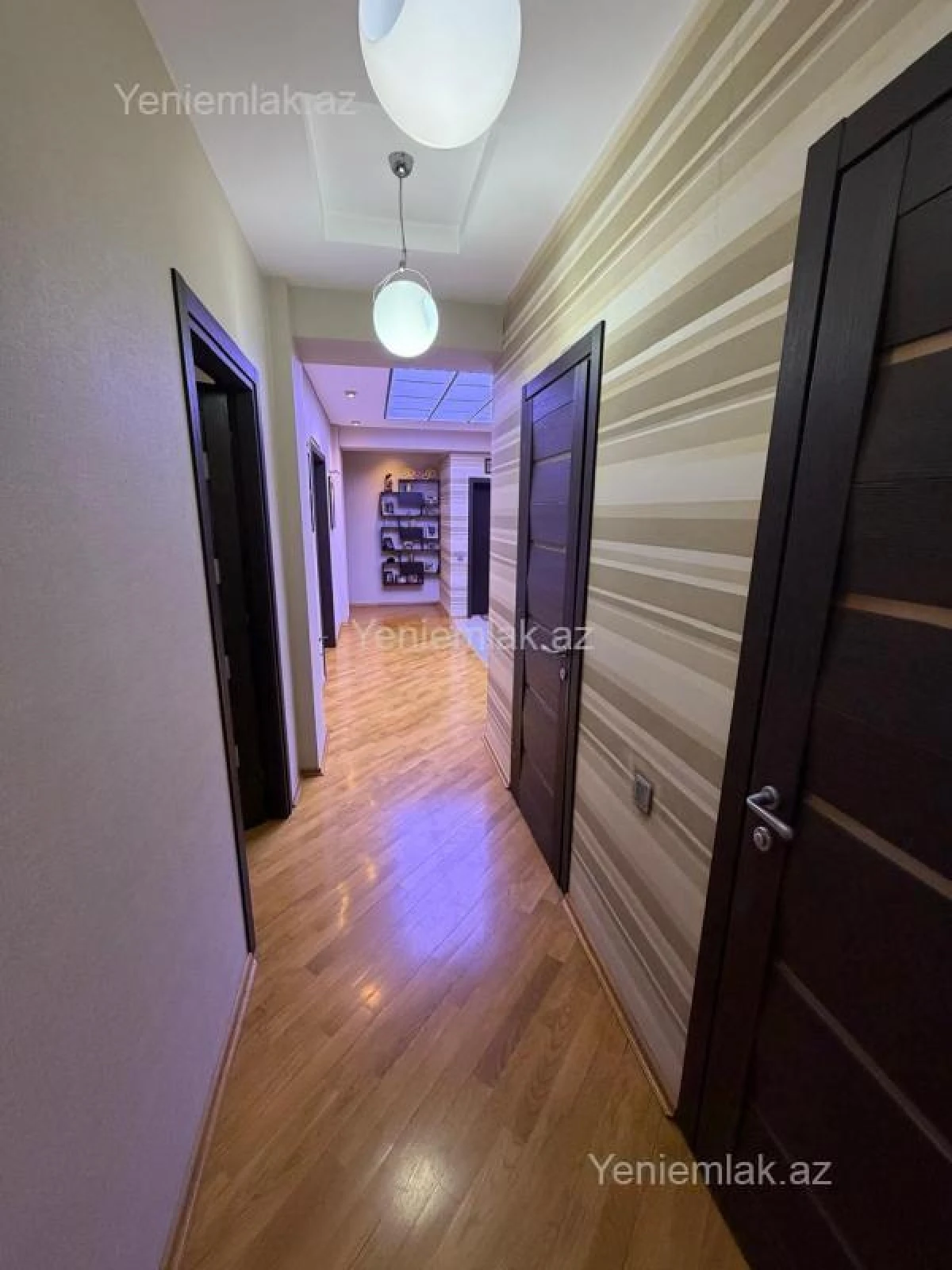 Satılır 3 otaqlı yeni tikili 130 m²