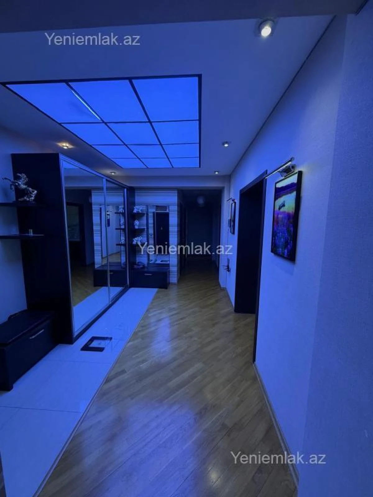 Satılır 3 otaqlı yeni tikili 130 m²