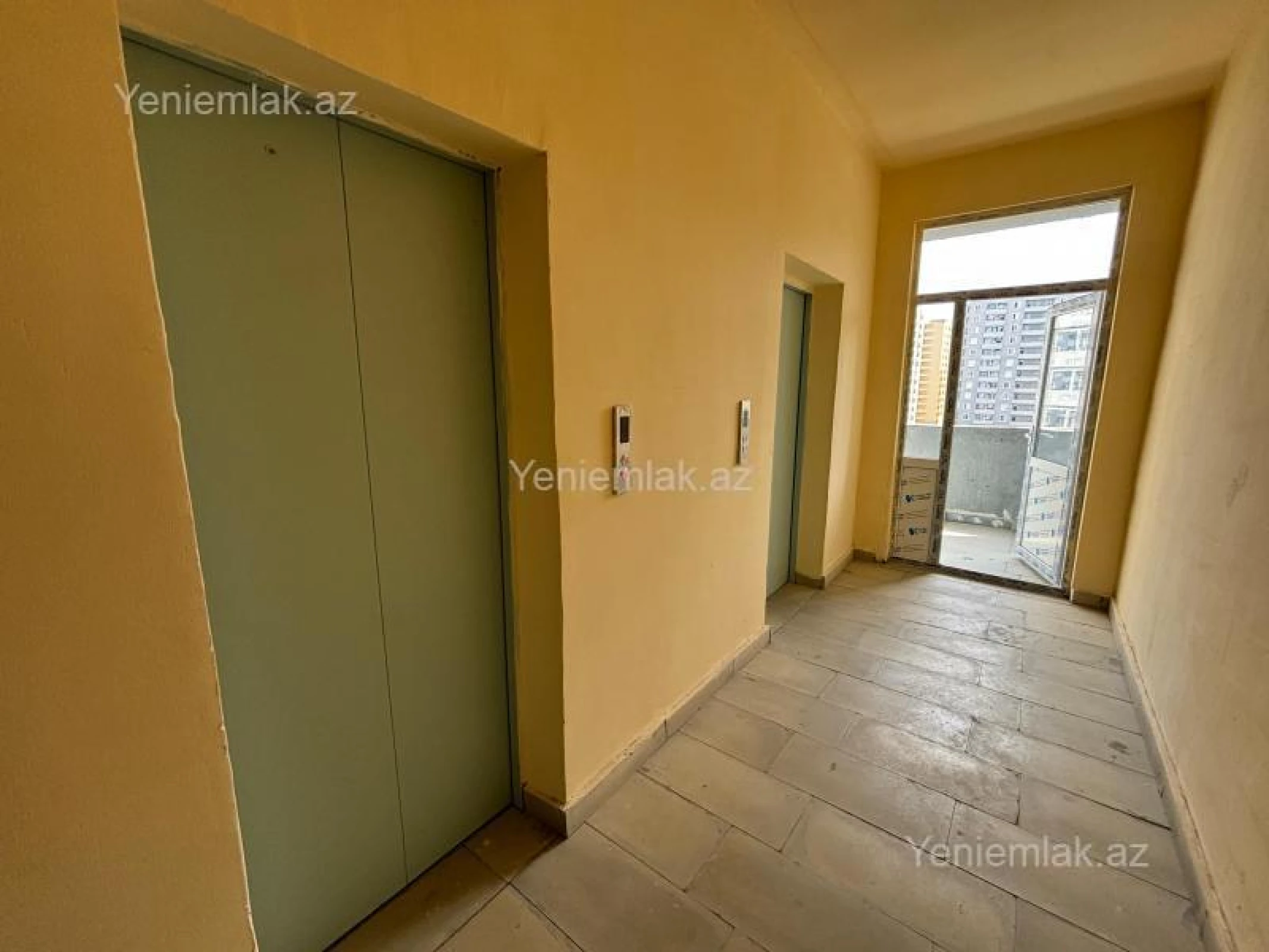 Satılır 2 otaqlı yeni tikili 75 m²