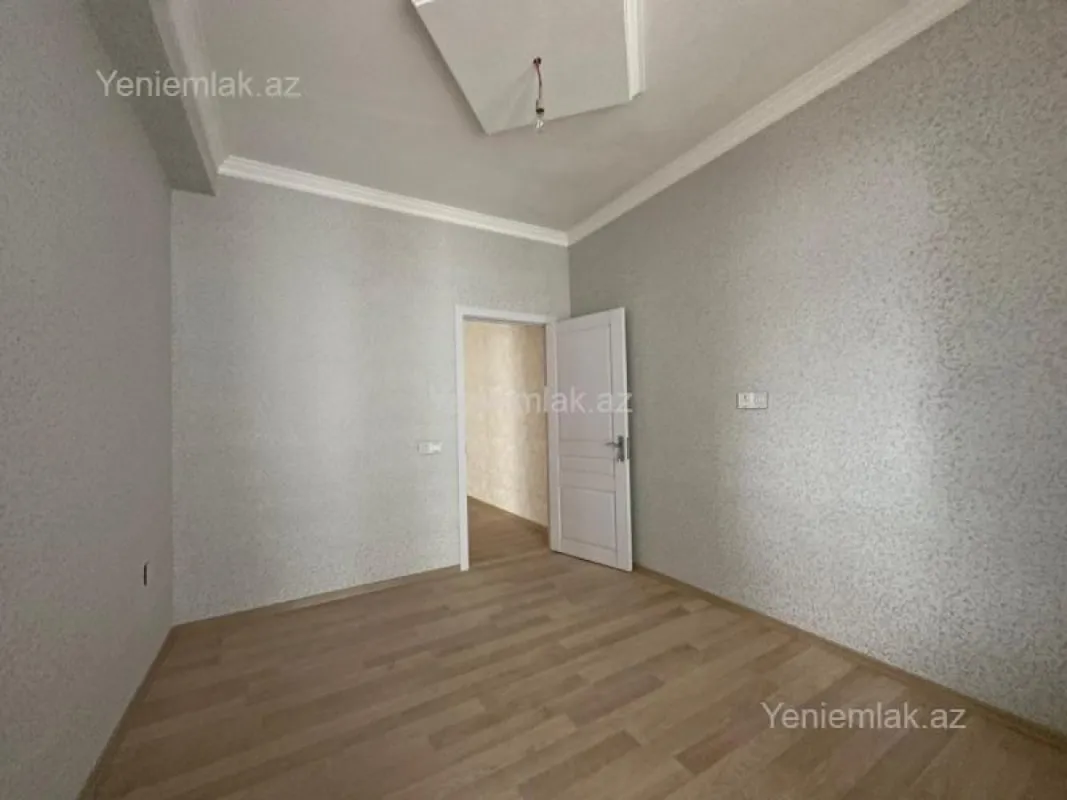 Satılır 3 otaqlı yeni tikili 129.8 m²