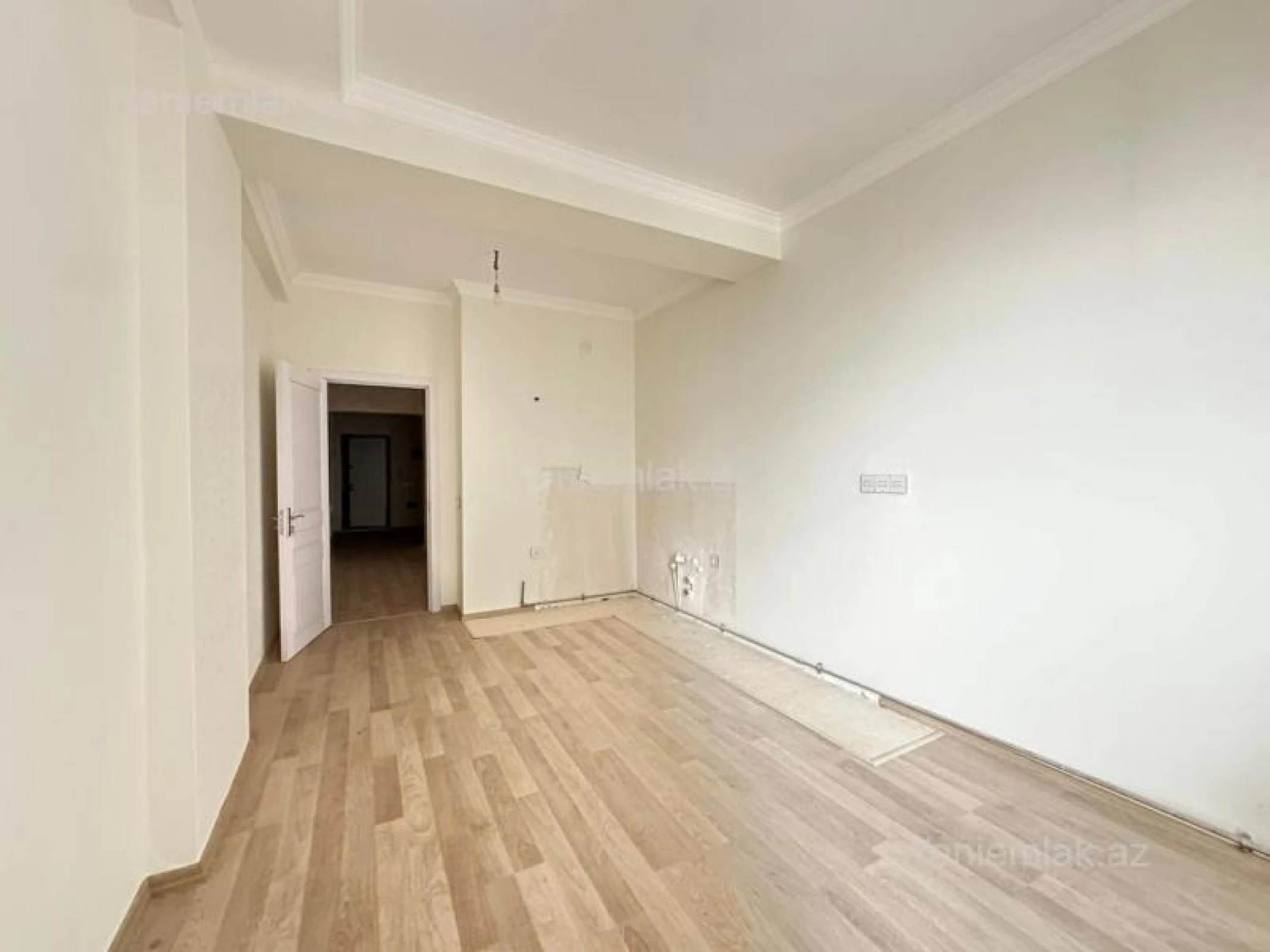 Satılır 3 otaqlı yeni tikili 129.8 m²