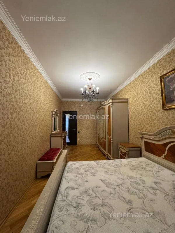 Satılır 3 otaqlı yeni tikili 135 m²