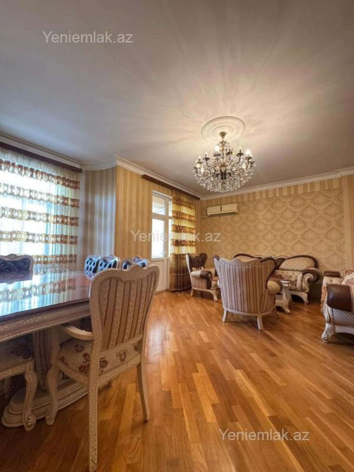 Satılır 3 otaqlı yeni tikili 135 m²