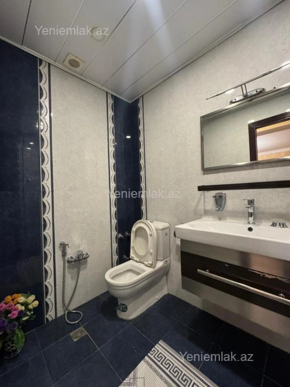 Satılır 3 otaqlı yeni tikili 135 m²