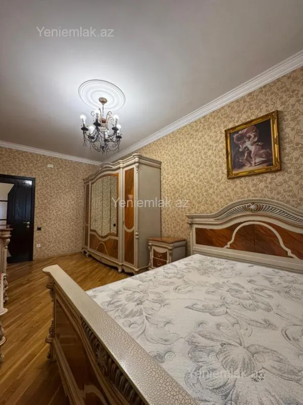 Satılır 3 otaqlı yeni tikili 135 m²