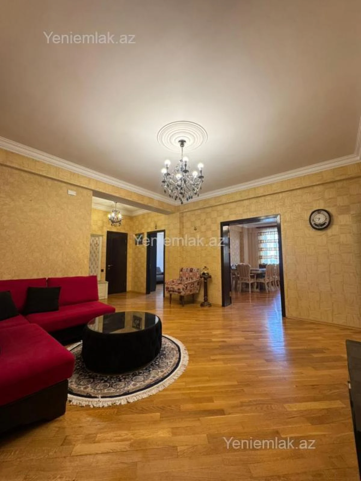 Satılır 3 otaqlı yeni tikili 135 m²