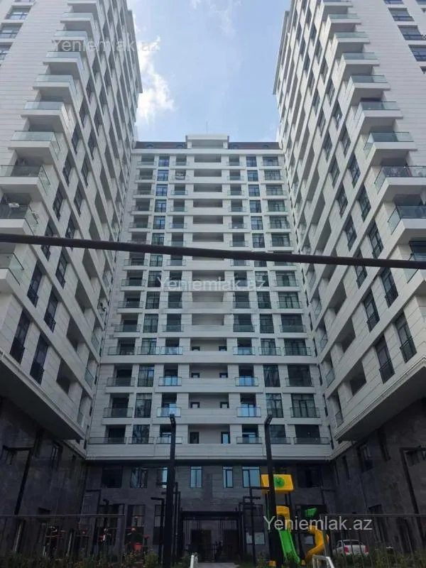 Satılır 2 otaqlı yeni tikili 100 m²