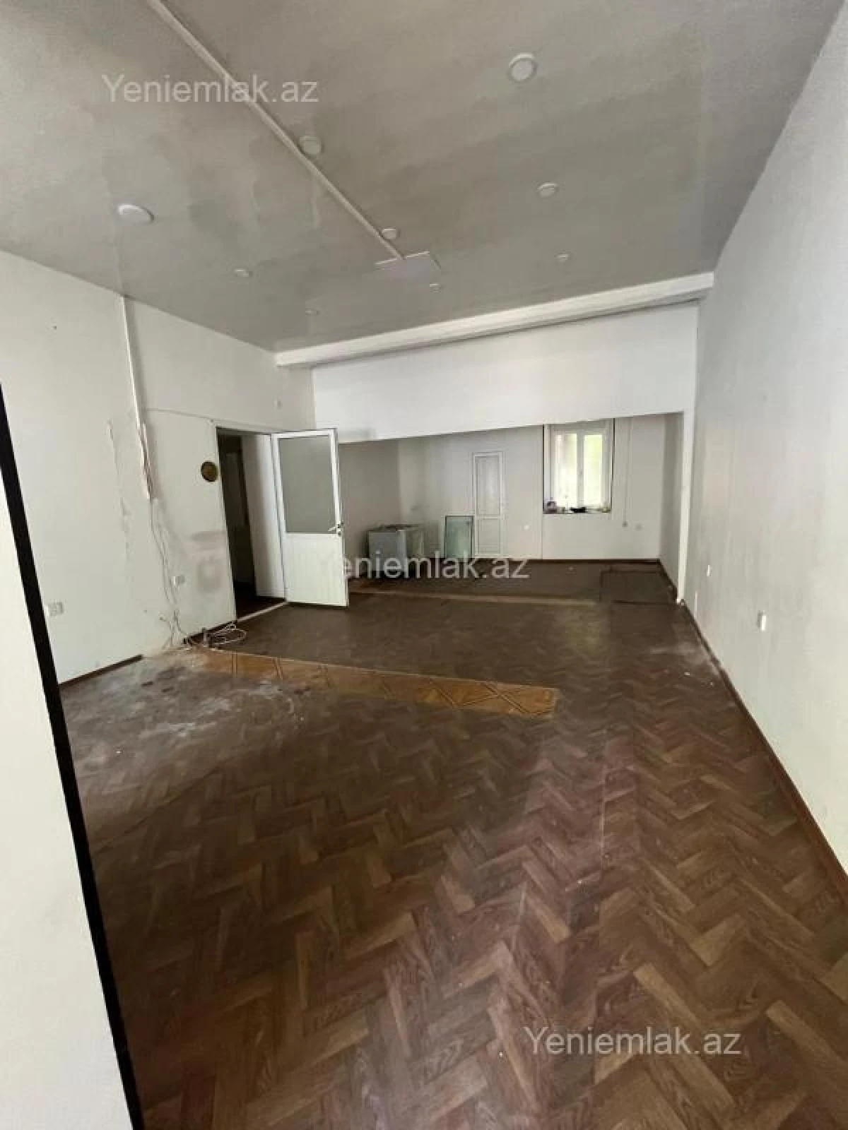 Satılır 1 otaqlı obyekt 160 m²