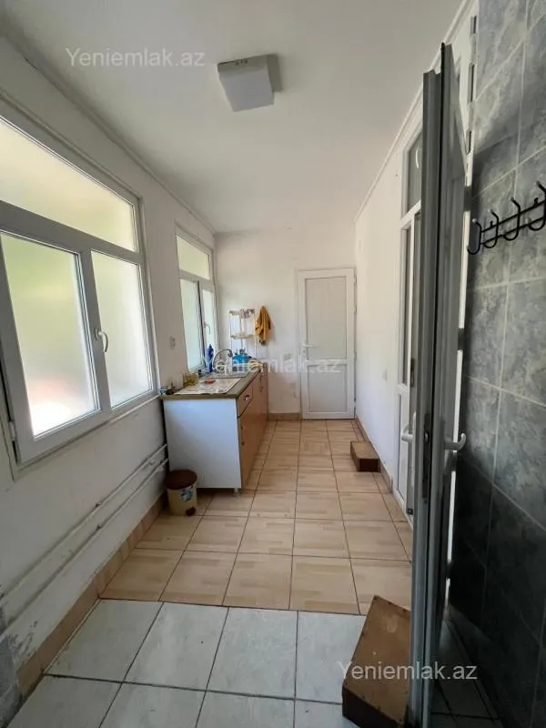 Satılır 1 otaqlı obyekt 160 m²