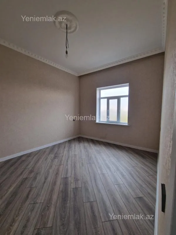 Satılır 5 otaqlı həyət evi 175 m²