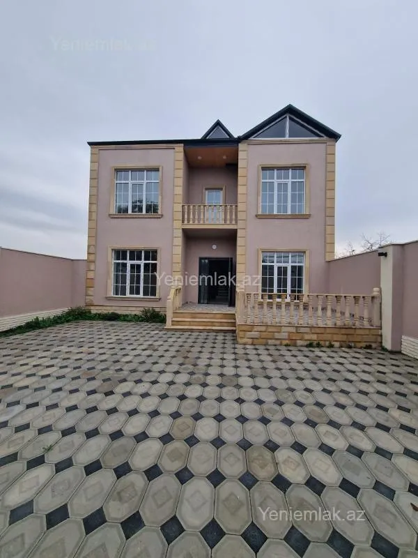 Satılır 5 otaqlı həyət evi 175 m²