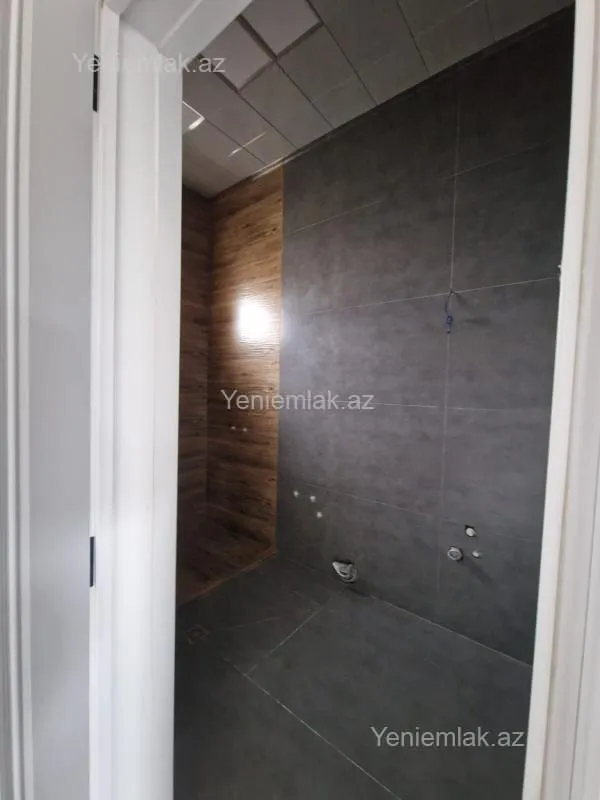 Satılır 5 otaqlı həyət evi 175 m²