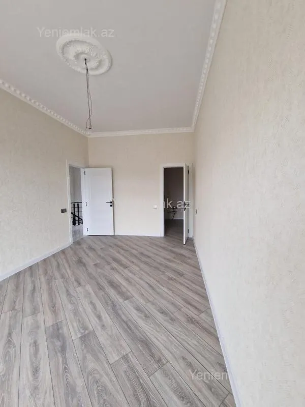 Satılır 5 otaqlı həyət evi 175 m²
