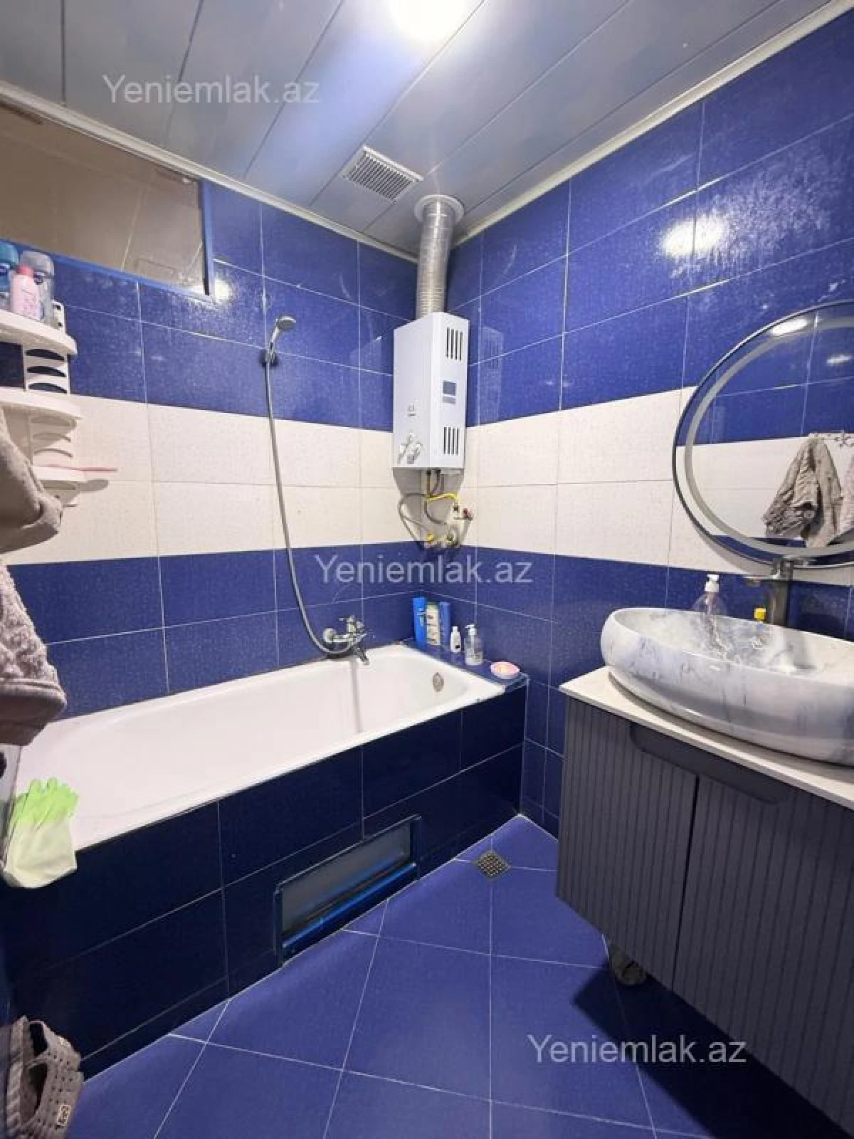 Satılır 2 otaqlı köhnə tikili 65 m²