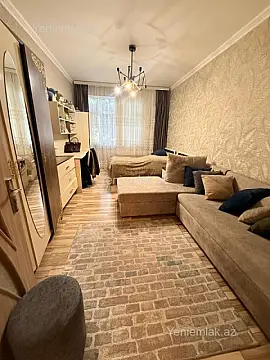 Satılır 2 otaqlı köhnə tikili 65 m²