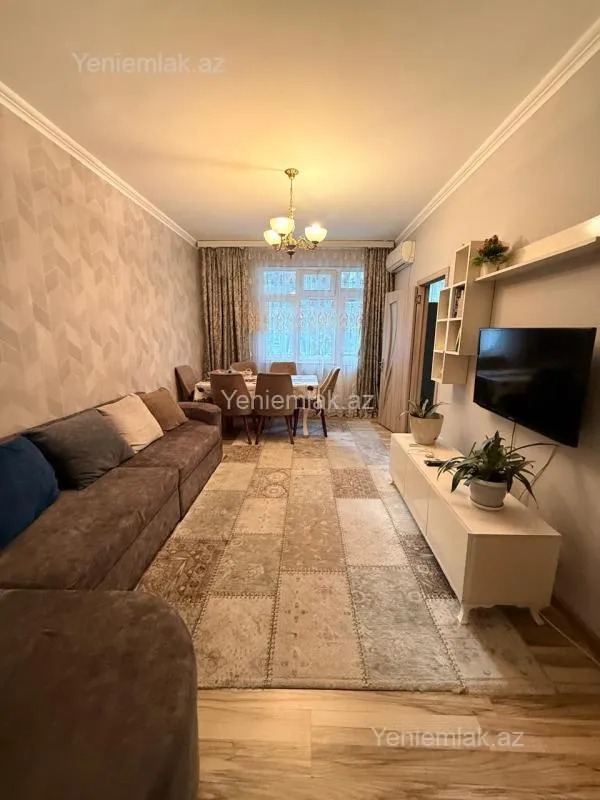 Satılır 2 otaqlı köhnə tikili 65 m²
