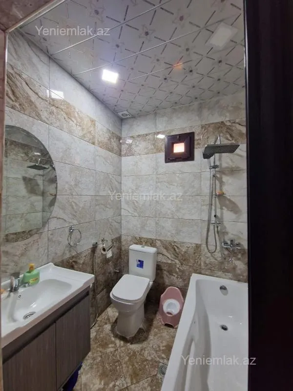 Satılır 4 otaqlı həyət evi 125 m²