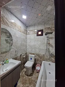 Satılır 4 otaqlı həyət evi 125 m²