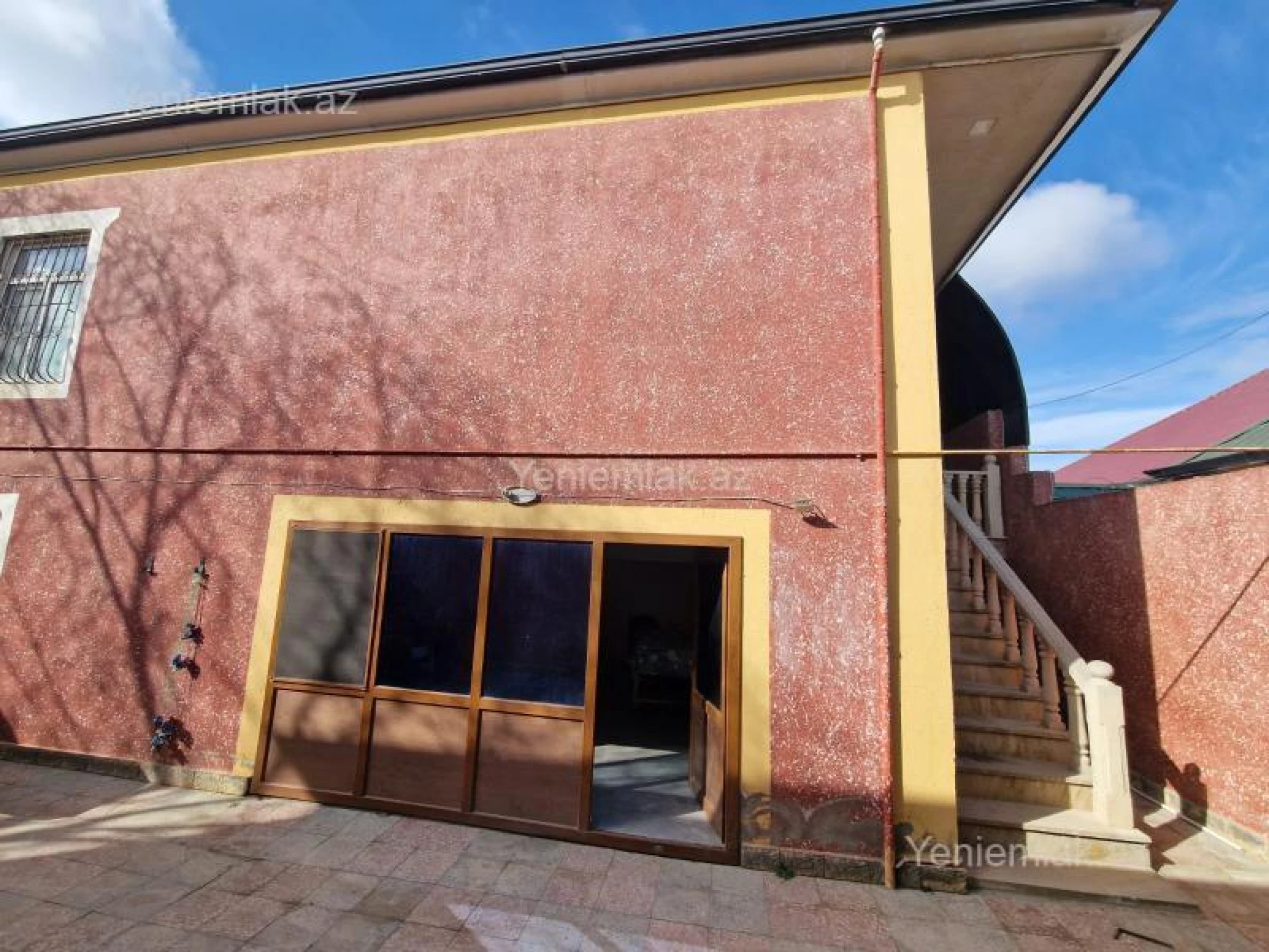 Satılır 4 otaqlı həyət evi 125 m²