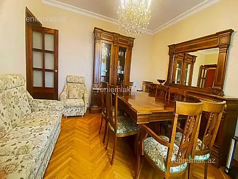 Satılır 4 otaqlı köhnə tikili 115 m² — Bakı, Yasamal 4 otaq 115.00 m²
