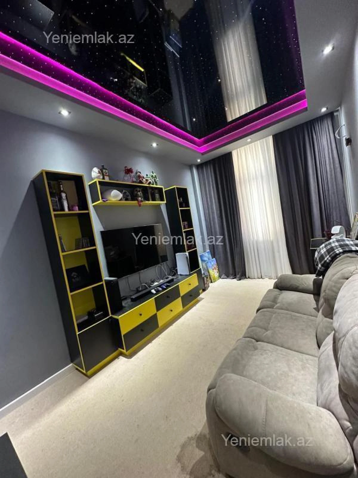 Satılır 3 otaqlı yeni tikili 159 m²