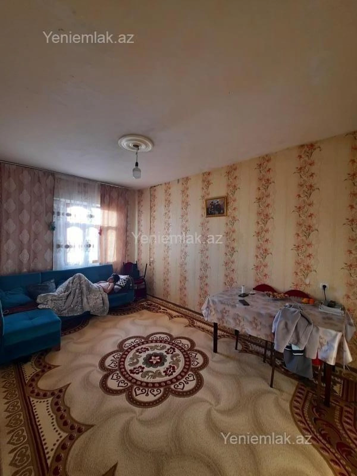 Satılır 2 otaqlı köhnə tikili 60 m²