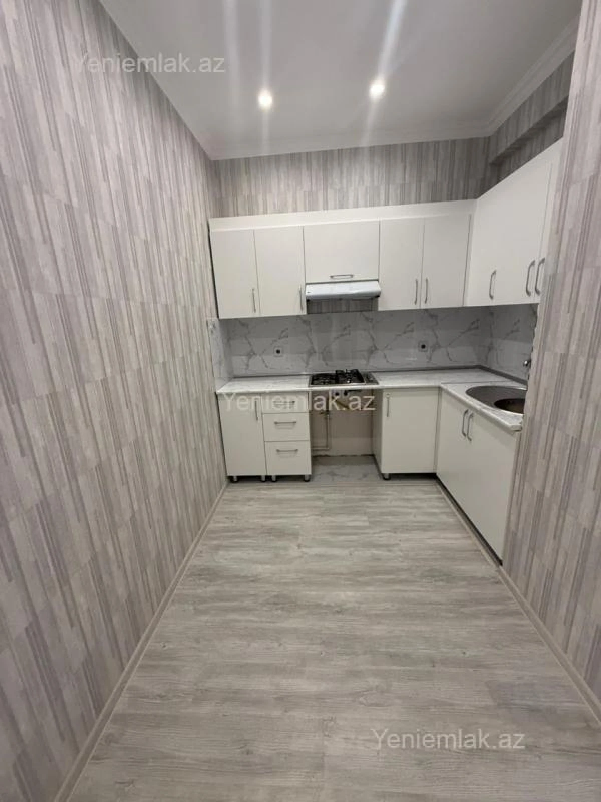 Satılır 2 otaqlı yeni tikili 61 m²