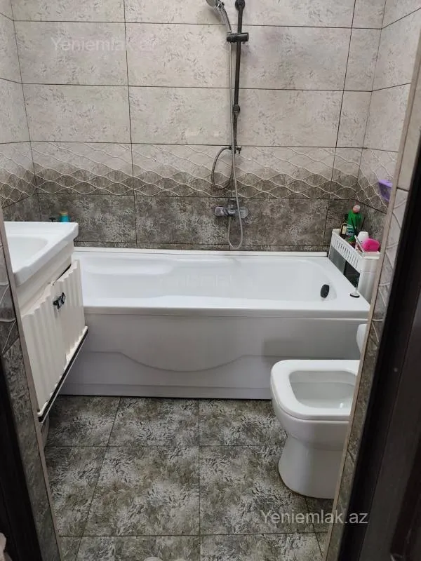 Satılır 4 otaqlı həyət evi 105 m²