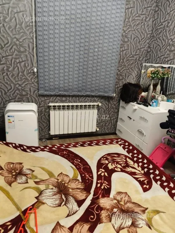 Satılır 4 otaqlı həyət evi 105 m²