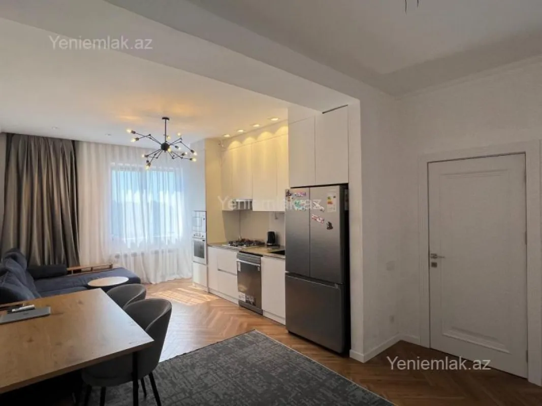 Satılır 3 otaqlı yeni tikili 77 m²