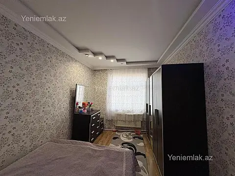 Satılır 4 otaqlı köhnə tikili 80 m²