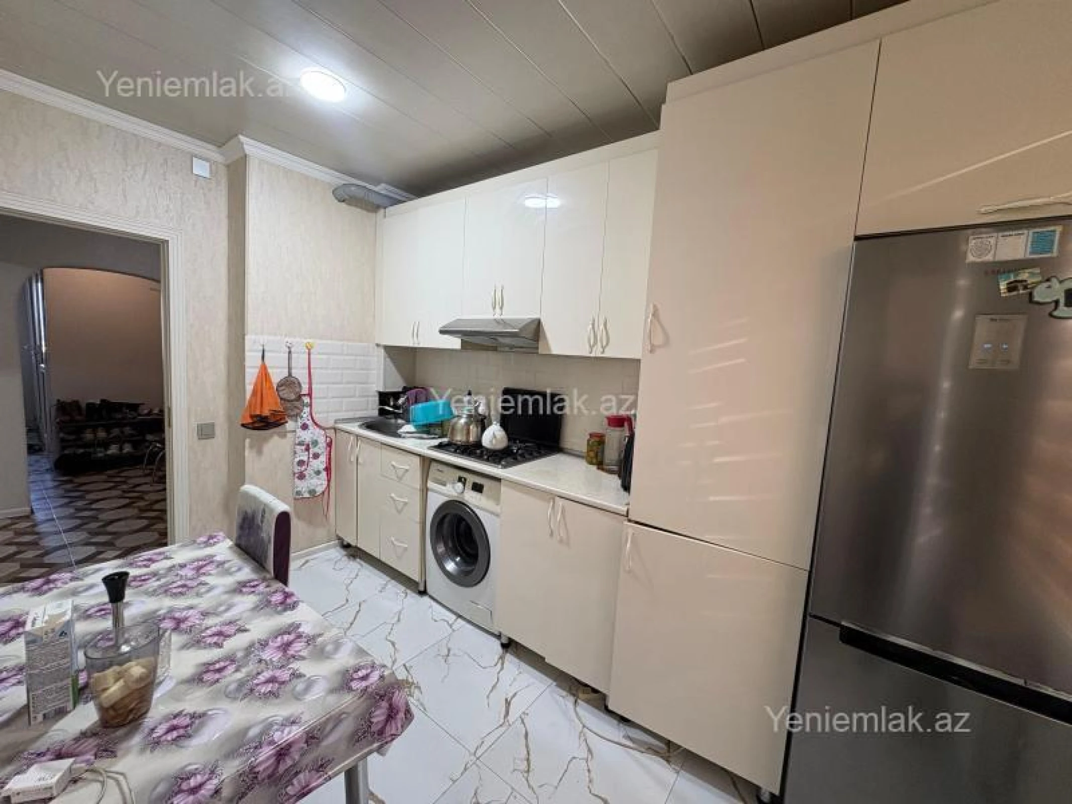 Satılır 4 otaqlı köhnə tikili 80 m²