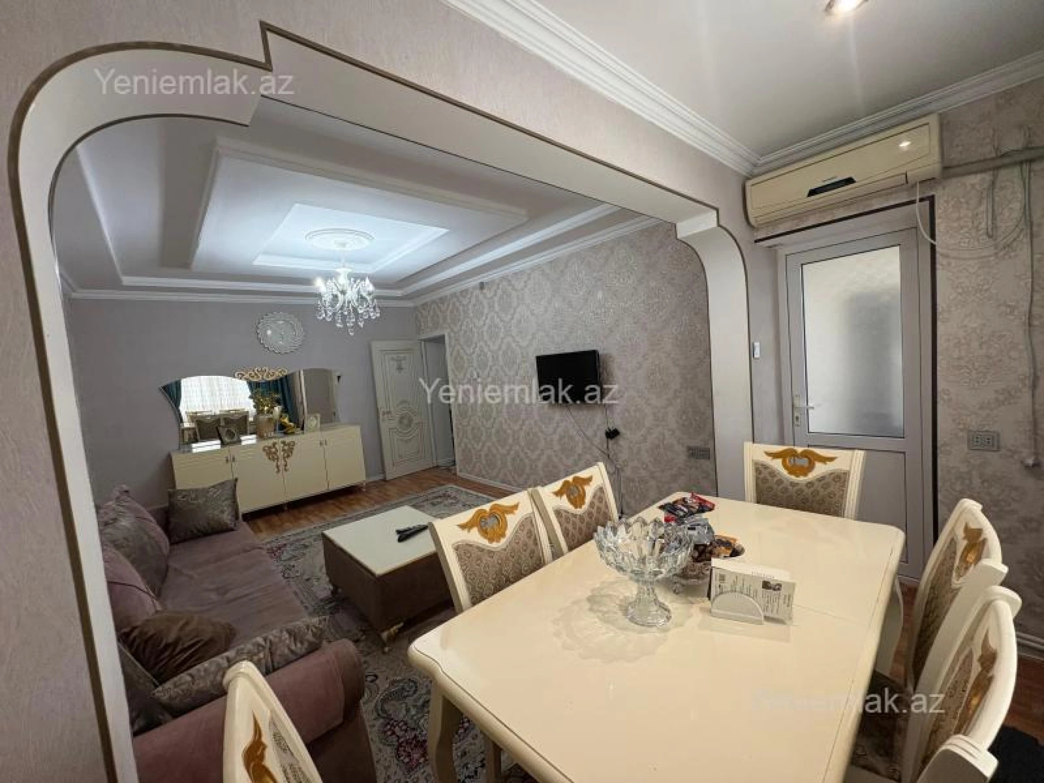 Satılır 4 otaqlı köhnə tikili 80 m²