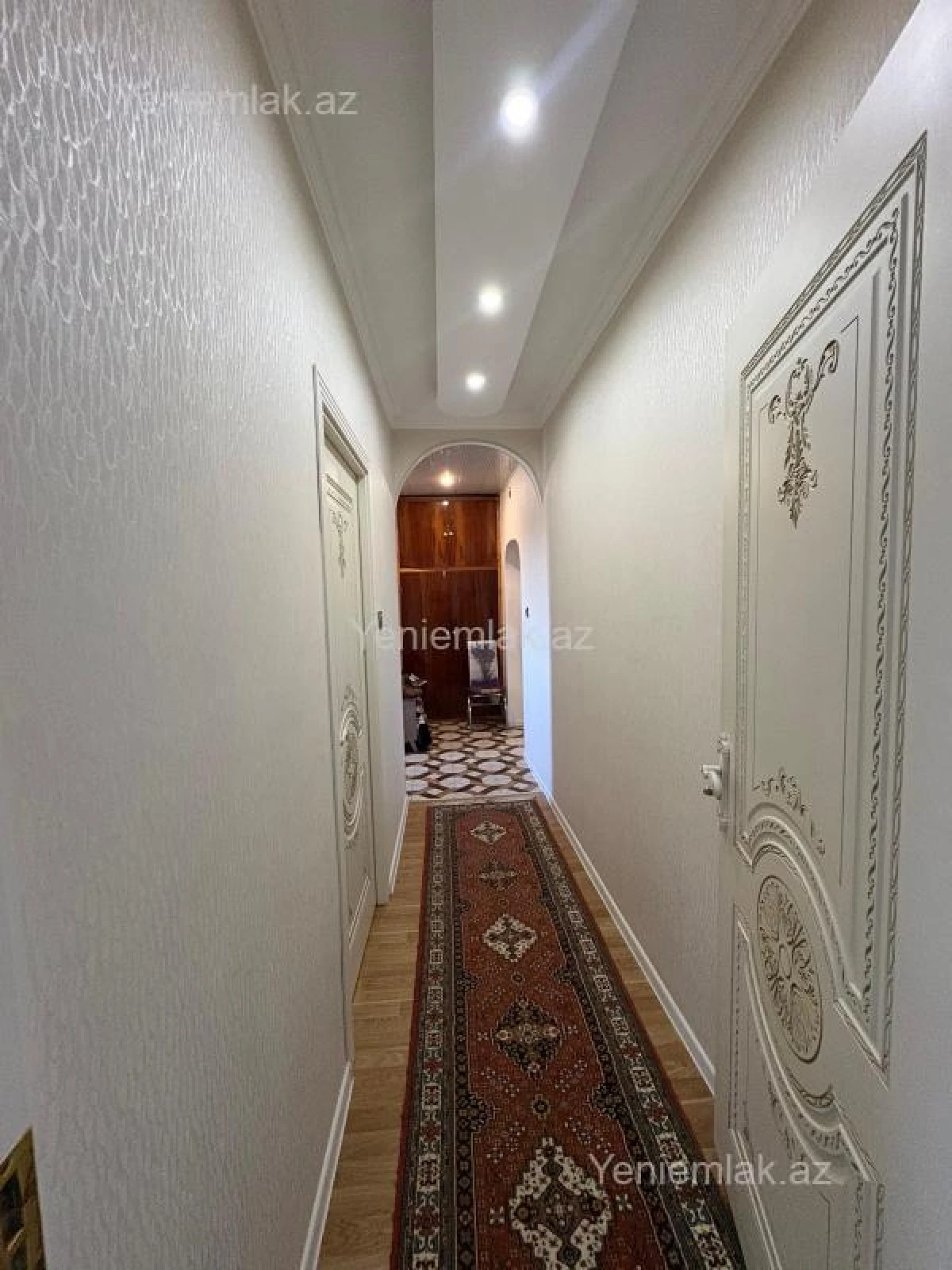 Satılır 4 otaqlı köhnə tikili 80 m²