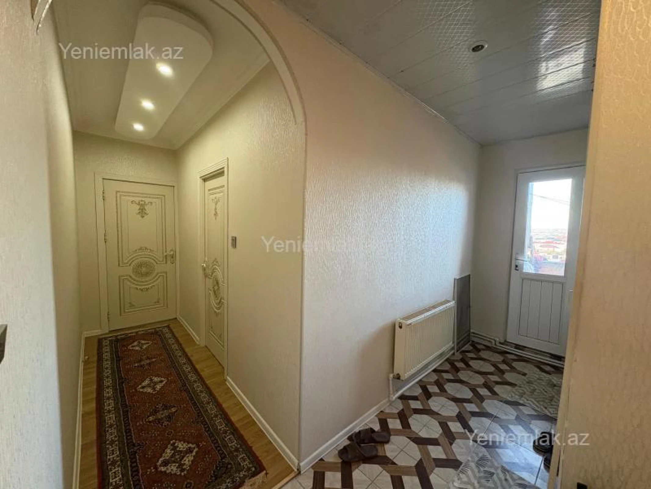 Satılır 4 otaqlı köhnə tikili 80 m²