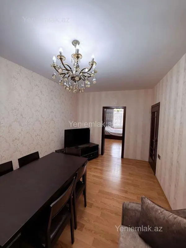 Satılır 3 otaqlı köhnə tikili 74 m²