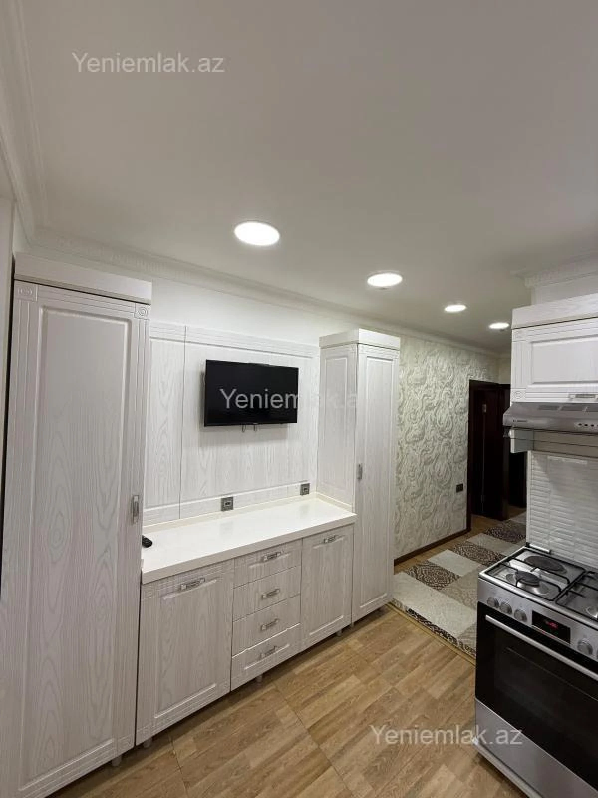 Satılır 3 otaqlı köhnə tikili 74 m²