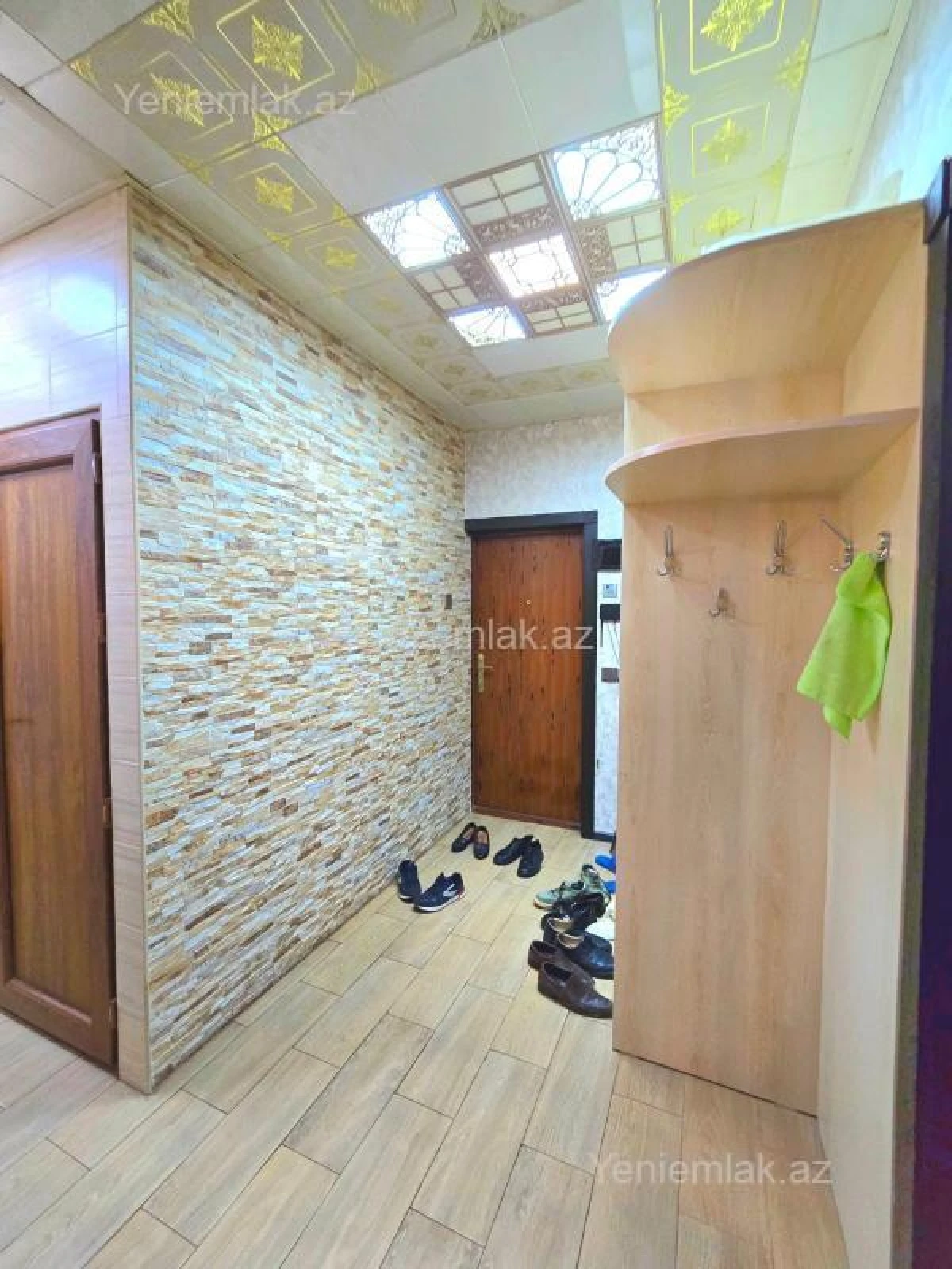 Satılır 3 otaqlı köhnə tikili 88 m²