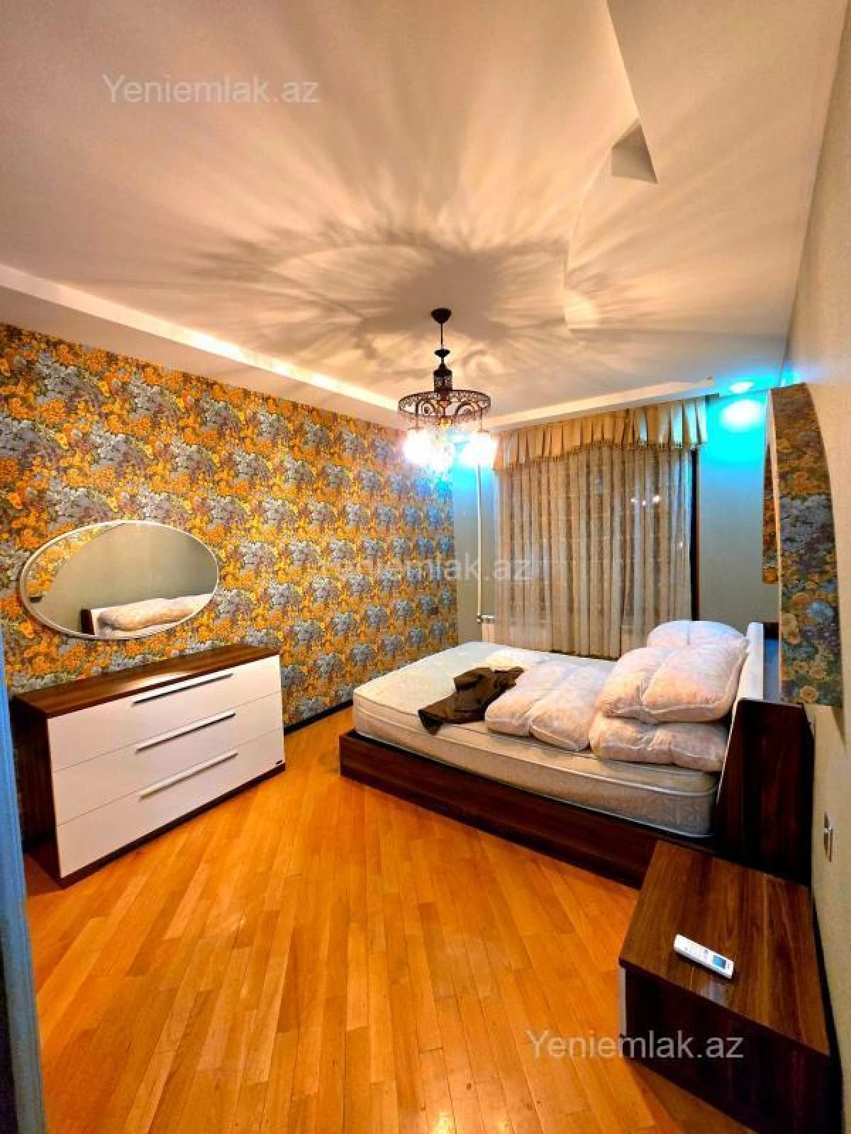 Satılır 3 otaqlı köhnə tikili 88 m²