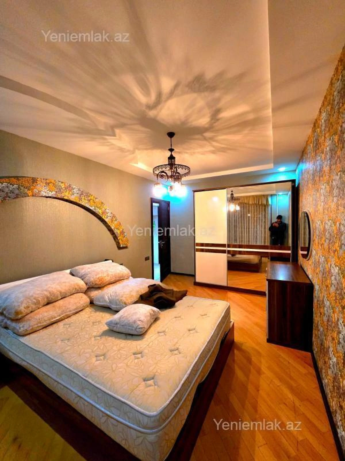 Satılır 3 otaqlı köhnə tikili 88 m²