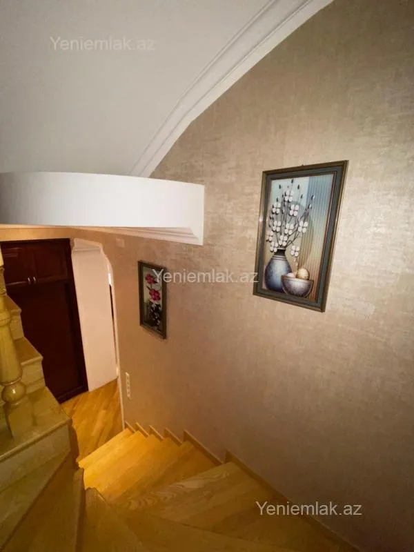 Satılır 4 otaqlı yeni tikili 220 m²