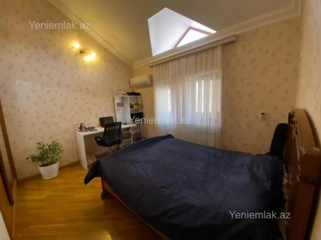 Satılır 4 otaqlı yeni tikili 220 m²