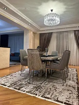 Satılır 4 otaqlı yeni tikili 220 m²