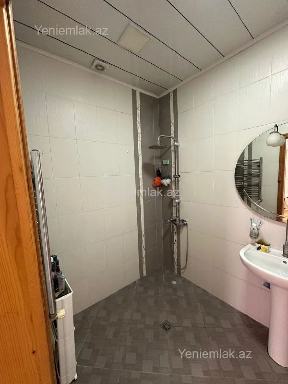 Satılır 4 otaqlı yeni tikili 130 m²