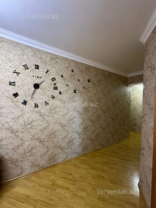 Satılır 4 otaqlı yeni tikili 130 m²