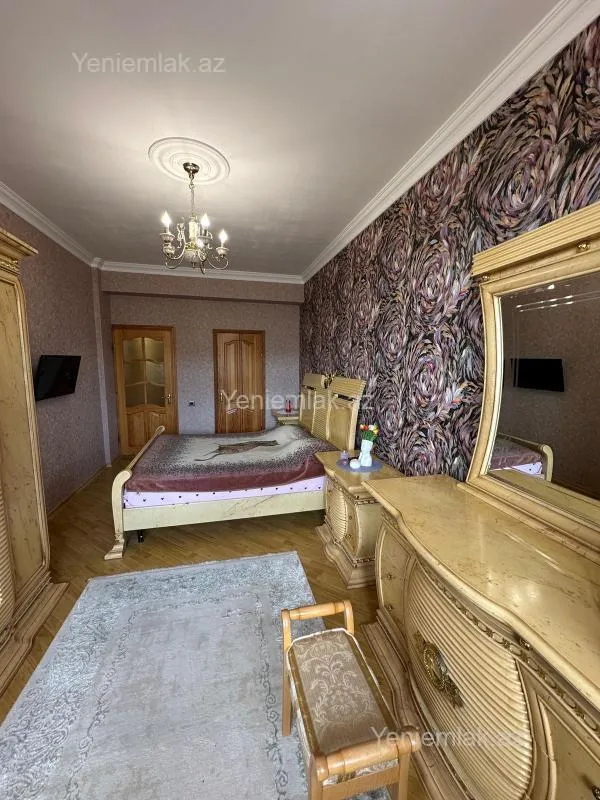 Satılır 4 otaqlı yeni tikili 130 m²