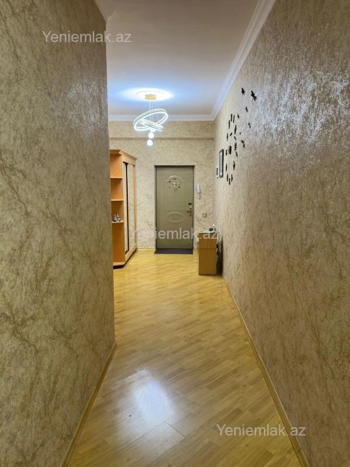 Satılır 4 otaqlı yeni tikili 130 m²