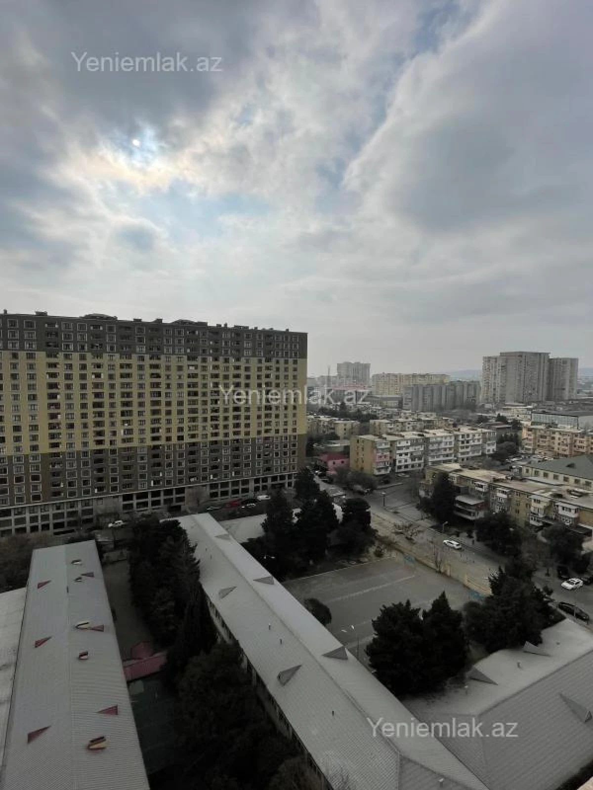 Satılır 4 otaqlı yeni tikili 130 m²