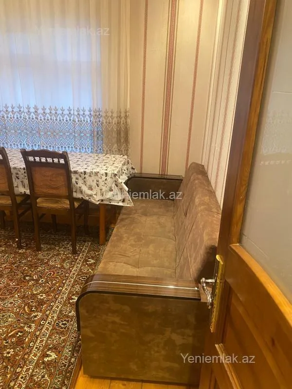 Satılır 1 otaqlı köhnə tikili 45 m²