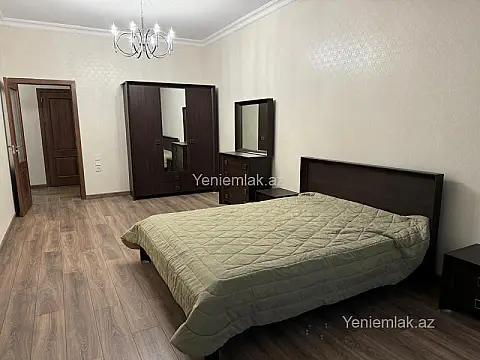 Satılır 3 otaqlı yeni tikili 125 m²